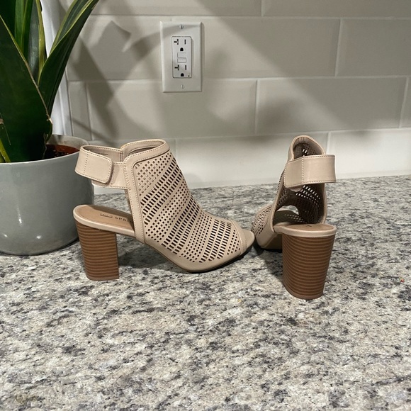 Call It Spring Summer Heel - Picture 2 of 5